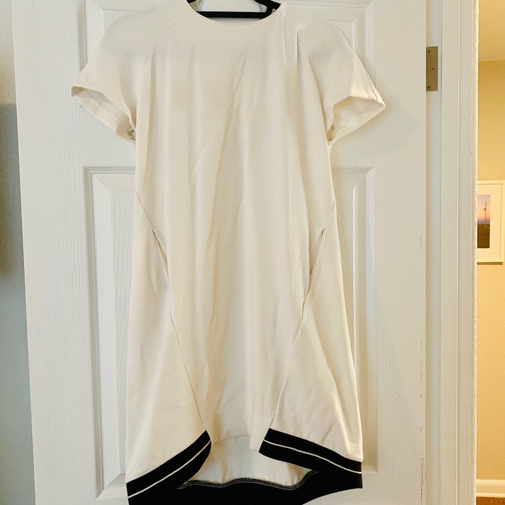ZARA White/Black Cap Sleeve Shift Dress | L